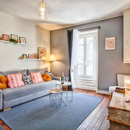 Appartement De Charme 400m De La